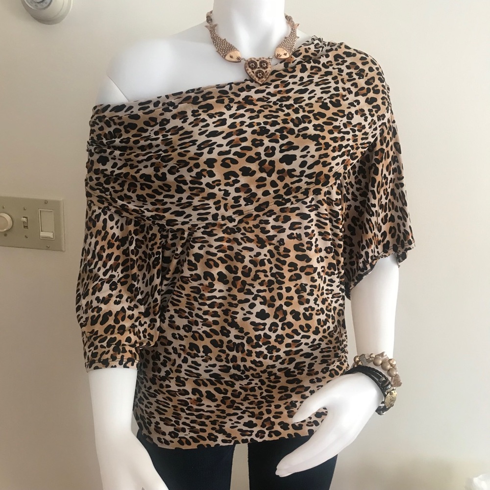 Isabella Rodriguez Asymmetrical Leopard Print Top